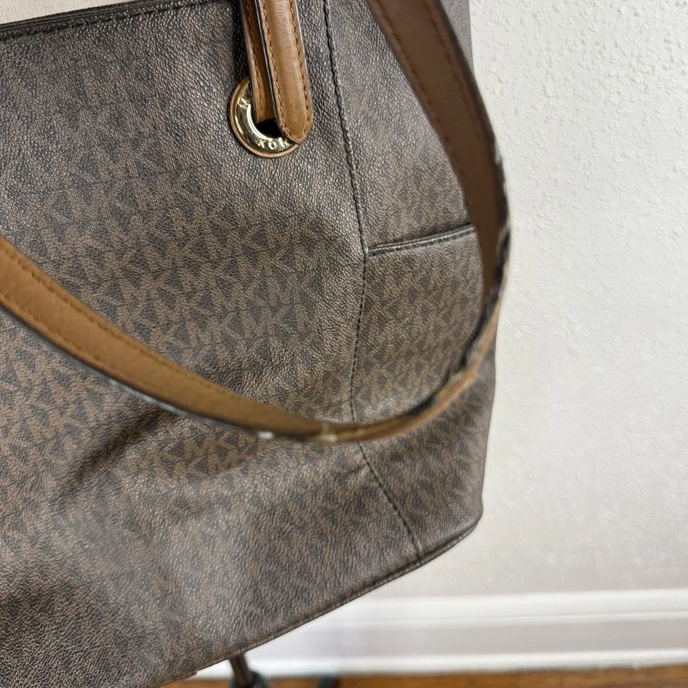Michael Kors Jet Set Item Large East/West Top Zip Tote Iconic Brown Monogram